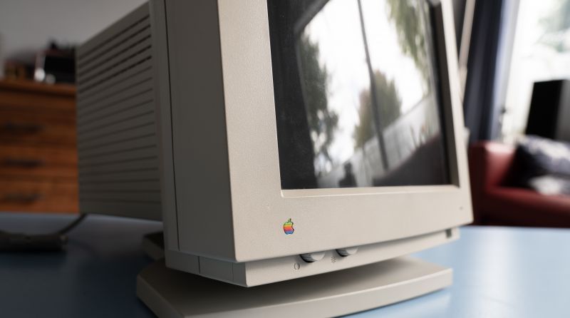 File:Apple Macintosh Color Display.jpg