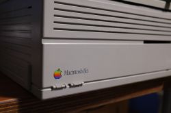 Apple Macintosh IIci.jpg