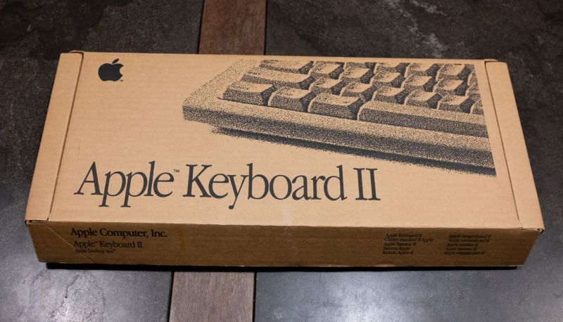 File:Apple Keyboard II box front.jpg